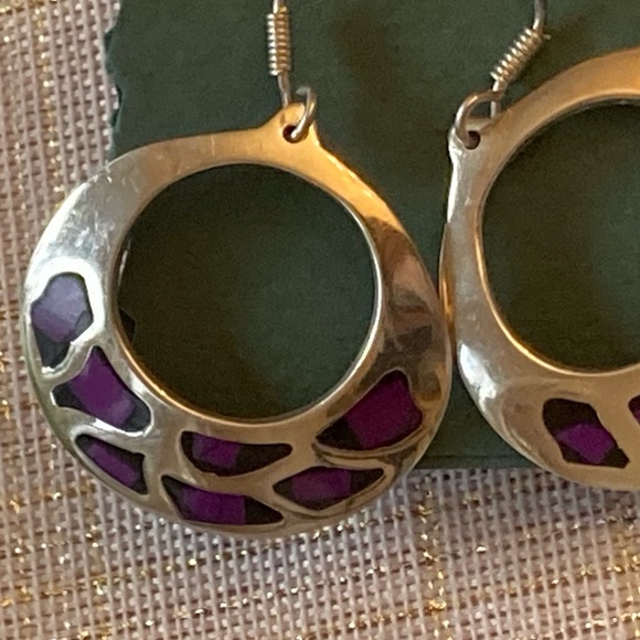 925 Silver Dangling Hoop EARRINGS with giraffe–style inlay of red&black; Pierced - Picture 2 of 3